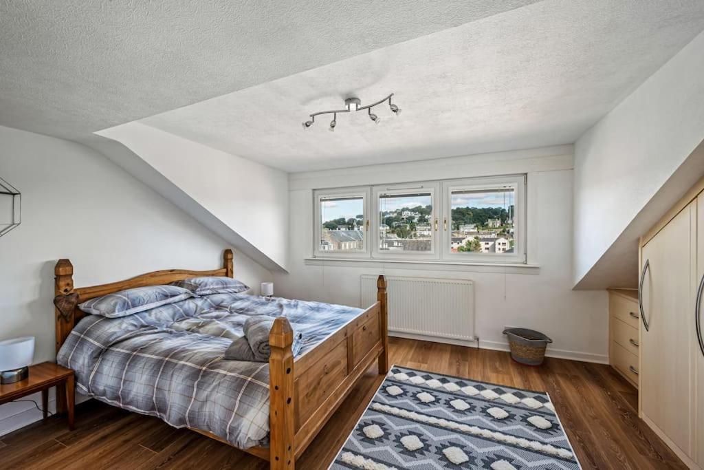 Riverview -3 Bedroom -sleeps 6 Apartment Broughty Ferry